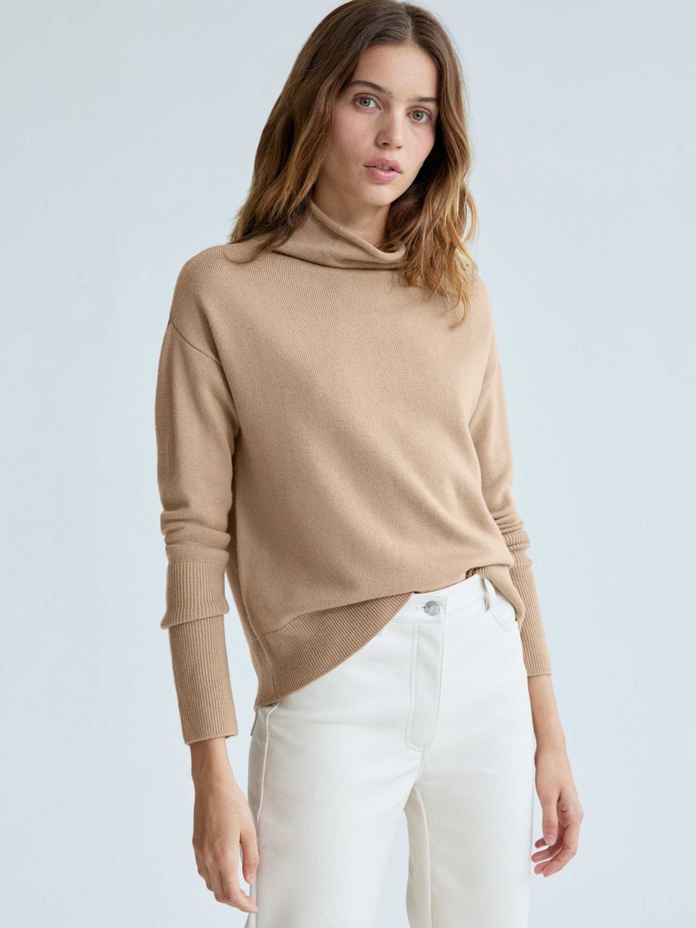 Aritzia Merino Wool Cyprie Wilfred Camel Turtleneck Sweater Lightweight